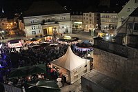 Markt beim Weinfest voll Bild: Markt beim Weinfest voll