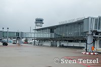 Auf dem Flughafen unterwegs Bild: Auf dem Flughafen unterwegs