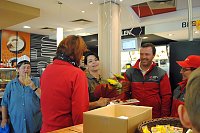 DRK Sanitätsgruppe zu Gast im Mc Donalds Restaurant Nordhausen Bild: DRK Sanitätsgruppe zu Gast im Mc Donalds Restaurant Nordhausen