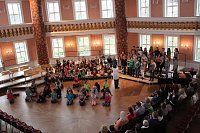 Getanzt und gesungen Bild: Getanzt und gesungen