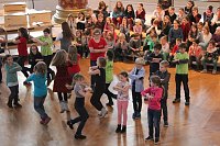 Getanzt und gesungen Bild: Getanzt und gesungen
