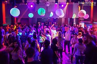 Bild: Wir bekennen Farbe! - so hie&szlig; das Motto der Nacht vom Samstag zu Sonntag im Nordh&auml;user Jugendclubhaus. Auf die G&auml;ste wartete nicht nur jede Menge Licht, sondern auch jede Menge toller Musik. Wir haben wieder die Galerie f&uuml;r Sie zusammengestellt.