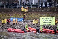 Protest auf dem Wasser Bild: Protest auf dem Wasser
