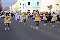 Bild: N&auml;rrinnen und Narren zogen durch die Stadt (1)  Beim gr&ouml;&szlig;ten Rosenmontagsumzug im Norden Th&uuml;ringens der heute am Vormittag auf der bekannten Route durch Sondershausen zog, war wie in den letzten Jahren  ein gro&szlig;er Publikumsmagnet...   Die Sondersh&auml;user Narren und Jecken haben auch 2017 den Rosenmontag wieder fr&ouml;hlich und beschwingt mit ihrem Umzug durch die Stadt zu einem H&ouml;hepunkt gemacht und auf