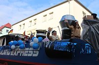 Bild: N&auml;rrinnen und Narren zogen durch die Stadt (1)  Beim gr&ouml;&szlig;ten Rosenmontagsumzug im Norden Th&uuml;ringens der heute am Vormittag auf der bekannten Route durch Sondershausen zog, war wie in den letzten Jahren  ein gro&szlig;er Publikumsmagnet...   Die Sondersh&auml;user Narren und Jecken haben auch 2017 den Rosenmontag wieder fr&ouml;hlich und beschwingt mit ihrem Umzug durch die Stadt zu einem H&ouml;hepunkt gemacht und auf