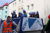 Bild: N&auml;rrinnen und Narren zogen durch die Stadt (1)  Beim gr&ouml;&szlig;ten Rosenmontagsumzug im Norden Th&uuml;ringens der heute am Vormittag auf der bekannten Route durch Sondershausen zog, war wie in den letzten Jahren  ein gro&szlig;er Publikumsmagnet...   Die Sondersh&auml;user Narren und Jecken haben auch 2017 den Rosenmontag wieder fr&ouml;hlich und beschwingt mit ihrem Umzug durch die Stadt zu einem H&ouml;hepunkt gemacht und auf