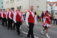 Bild: N&auml;rrinnen und Narren zogen durch die Stadt (1)  Beim gr&ouml;&szlig;ten Rosenmontagsumzug im Norden Th&uuml;ringens der heute am Vormittag auf der bekannten Route durch Sondershausen zog, war wie in den letzten Jahren  ein gro&szlig;er Publikumsmagnet...   Die Sondersh&auml;user Narren und Jecken haben auch 2017 den Rosenmontag wieder fr&ouml;hlich und beschwingt mit ihrem Umzug durch die Stadt zu einem H&ouml;hepunkt gemacht und auf