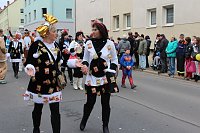 Bild: N&auml;rrinnen und Narren zogen durch die Stadt (1)  Beim gr&ouml;&szlig;ten Rosenmontagsumzug im Norden Th&uuml;ringens der heute am Vormittag auf der bekannten Route durch Sondershausen zog, war wie in den letzten Jahren  ein gro&szlig;er Publikumsmagnet...   Die Sondersh&auml;user Narren und Jecken haben auch 2017 den Rosenmontag wieder fr&ouml;hlich und beschwingt mit ihrem Umzug durch die Stadt zu einem H&ouml;hepunkt gemacht und auf