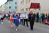 Bild: N&auml;rrinnen und Narren zogen durch die Stadt (1)  Beim gr&ouml;&szlig;ten Rosenmontagsumzug im Norden Th&uuml;ringens der heute am Vormittag auf der bekannten Route durch Sondershausen zog, war wie in den letzten Jahren  ein gro&szlig;er Publikumsmagnet...   Die Sondersh&auml;user Narren und Jecken haben auch 2017 den Rosenmontag wieder fr&ouml;hlich und beschwingt mit ihrem Umzug durch die Stadt zu einem H&ouml;hepunkt gemacht und auf