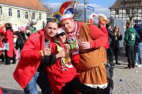 Bild: N&auml;rrinnen, Narren und schr&auml;ge Typen