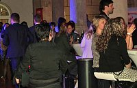 Bild: Bei der Party stand man Kopf