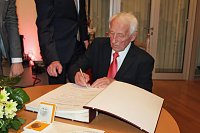 Bild: Stehende Ovation bei der Ehrenamtsgala