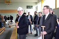 Größter Spatenstich für größten Eigenbau des Kyffhäuserkreises Bild: Größter Spatenstich für größten Eigenbau des Kyffhäuserkreises