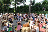 Bild: "Gro&szlig;e Schweinerei" vor der Kindervilla