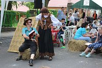 Bild: "Gro&szlig;e Schweinerei" vor der Kindervilla