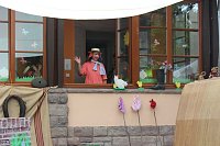 Bild: "Gro&szlig;e Schweinerei" vor der Kindervilla