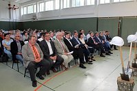 Spatenstich für Franzbergschule erfolgt Bild: Spatenstich für Franzbergschule erfolgt