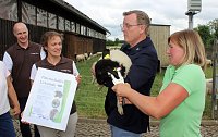 Ministerpräsident wird Pate von Tieren Bild: Ministerpräsident wird Pate von Tieren