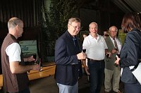 Ministerpräsident wird Pate von Tieren Bild: Ministerpräsident wird Pate von Tieren