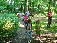 Bild: Ausflug in die Natur mit dem Mehrgenerationenhaus Ro&szlig;leben