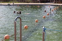 Bild: Schwimmbadfest er&ouml;ffnet
