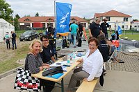 "Wir engagieren uns vor Ort! Bild: "Wir engagieren uns vor Ort!