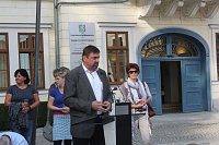 Menschenkette gegen Gewalt Bild: Menschenkette gegen Gewalt