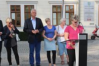 Menschenkette gegen Gewalt Bild: Menschenkette gegen Gewalt