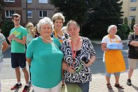 Falkner sorgte für Auflauf Bild: Falkner sorgte für Auflauf