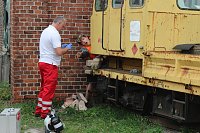 Am Gelände des Eisenbahnvereines in der Erfurter Straße / Am Petersenschacht fand am späten Nachmittag eine Rettungsgroßübung statt (<b>Update</b>)... Die diesjährigen Großübung fand in der Nähe des Hauptbahnhofs in Sondershausen statt. Alle drei Jahr steht so eine Großübung auf dem Plan. Waren es beim beim letzten Mal 30 Verletzte in einem Eisenbahnwaggon, waren dieses dieses Mal "nur" acht verl Bild: Am Gelände des Eisenbahnvereines in der Erfurter Straße / Am Petersenschacht fand am späten Nachmittag eine Rettungsgroßübung statt (<b>Update</b>)... Die diesjährigen Großübung fand in der Nähe des Hauptbahnhofs in Sondershausen statt. Alle drei Jahr steht so eine Großübung auf dem Plan. Waren es beim beim letzten Mal 30 Verletzte in einem Eisenbahnwaggon, waren dieses dieses Mal "nur" acht verl