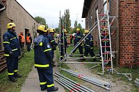 Am Gelände des Eisenbahnvereines in der Erfurter Straße / Am Petersenschacht fand am späten Nachmittag eine Rettungsgroßübung statt (<b>Update</b>)... Die diesjährigen Großübung fand in der Nähe des Hauptbahnhofs in Sondershausen statt. Alle drei Jahr steht so eine Großübung auf dem Plan. Waren es beim beim letzten Mal 30 Verletzte in einem Eisenbahnwaggon, waren dieses dieses Mal "nur" acht verl Bild: Am Gelände des Eisenbahnvereines in der Erfurter Straße / Am Petersenschacht fand am späten Nachmittag eine Rettungsgroßübung statt (<b>Update</b>)... Die diesjährigen Großübung fand in der Nähe des Hauptbahnhofs in Sondershausen statt. Alle drei Jahr steht so eine Großübung auf dem Plan. Waren es beim beim letzten Mal 30 Verletzte in einem Eisenbahnwaggon, waren dieses dieses Mal "nur" acht verl