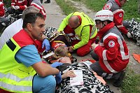 Am Gelände des Eisenbahnvereines in der Erfurter Straße / Am Petersenschacht fand am späten Nachmittag eine Rettungsgroßübung statt (<b>Update</b>)... Die diesjährigen Großübung fand in der Nähe des Hauptbahnhofs in Sondershausen statt. Alle drei Jahr steht so eine Großübung auf dem Plan. Waren es beim beim letzten Mal 30 Verletzte in einem Eisenbahnwaggon, waren dieses dieses Mal "nur" acht verl Bild: Am Gelände des Eisenbahnvereines in der Erfurter Straße / Am Petersenschacht fand am späten Nachmittag eine Rettungsgroßübung statt (<b>Update</b>)... Die diesjährigen Großübung fand in der Nähe des Hauptbahnhofs in Sondershausen statt. Alle drei Jahr steht so eine Großübung auf dem Plan. Waren es beim beim letzten Mal 30 Verletzte in einem Eisenbahnwaggon, waren dieses dieses Mal "nur" acht verl