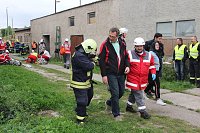 Am Gelände des Eisenbahnvereines in der Erfurter Straße / Am Petersenschacht fand am späten Nachmittag eine Rettungsgroßübung statt (<b>Update</b>)... Die diesjährigen Großübung fand in der Nähe des Hauptbahnhofs in Sondershausen statt. Alle drei Jahr steht so eine Großübung auf dem Plan. Waren es beim beim letzten Mal 30 Verletzte in einem Eisenbahnwaggon, waren dieses dieses Mal "nur" acht verl Bild: Am Gelände des Eisenbahnvereines in der Erfurter Straße / Am Petersenschacht fand am späten Nachmittag eine Rettungsgroßübung statt (<b>Update</b>)... Die diesjährigen Großübung fand in der Nähe des Hauptbahnhofs in Sondershausen statt. Alle drei Jahr steht so eine Großübung auf dem Plan. Waren es beim beim letzten Mal 30 Verletzte in einem Eisenbahnwaggon, waren dieses dieses Mal "nur" acht verl