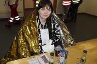 Am Gelände des Eisenbahnvereines in der Erfurter Straße / Am Petersenschacht fand am späten Nachmittag eine Rettungsgroßübung statt (<b>Update</b>)... Die diesjährigen Großübung fand in der Nähe des Hauptbahnhofs in Sondershausen statt. Alle drei Jahr steht so eine Großübung auf dem Plan. Waren es beim beim letzten Mal 30 Verletzte in einem Eisenbahnwaggon, waren dieses dieses Mal "nur" acht verl Bild: Am Gelände des Eisenbahnvereines in der Erfurter Straße / Am Petersenschacht fand am späten Nachmittag eine Rettungsgroßübung statt (<b>Update</b>)... Die diesjährigen Großübung fand in der Nähe des Hauptbahnhofs in Sondershausen statt. Alle drei Jahr steht so eine Großübung auf dem Plan. Waren es beim beim letzten Mal 30 Verletzte in einem Eisenbahnwaggon, waren dieses dieses Mal "nur" acht verl
