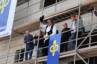Bild: Richtfest an Gemeinschaftsschule gefeiert