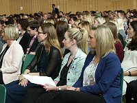 Bild: Verbeamtung von &uuml;beer 350 Lehrerinnen und Lehrern