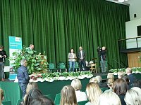 Bild: Verbeamtung von &uuml;beer 350 Lehrerinnen und Lehrern
