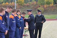 Bild: Leistungsspange von jungen Feuerwehrleuten erk&auml;mpft