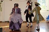 Bild: G&uuml;ldener Herbst im Schloss