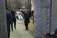 Der Opfer von Gewalt und Kriegen gedacht Bild: Der Opfer von Gewalt und Kriegen gedacht