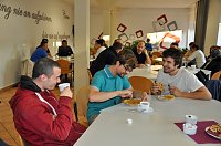 Internationales Flair beim Willkommens-Café Bild: Internationales Flair beim Willkommens-Café