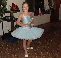 WB 4 Weihnachtsfeier mit besonderem Ballett-Tanz Bild: WB 4 Weihnachtsfeier mit besonderem Ballett-Tanz