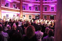 Bild: Stehende Ovationen im Achteckhaus