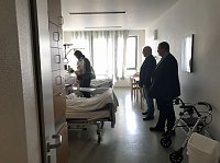 Bild: Weihnachtsbesuche in den DRK-Krankenh&auml;usern