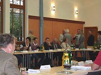 Bild: Ehrengabe an Dr. Surup