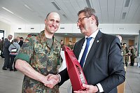 Aus der Region verabschiedet und empfangen Bild: Aus der Region verabschiedet und empfangen