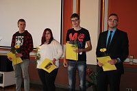 Zeugnisausgabe Bild: Zeugnisausgabe