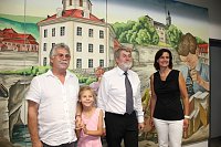 An dieser Schule werden modernste Lernbedingungen geboten Bild: An dieser Schule werden modernste Lernbedingungen geboten