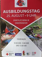 Schnuppern beim Ausbildungstag der Hilfsorganisationen Bild: Schnuppern beim Ausbildungstag der Hilfsorganisationen