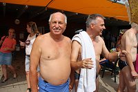 Bild: Erste Weltmeister im Brustr&uuml;ckw&auml;rtsschwimmen